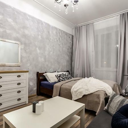 Apartment On Sharanevycha Lviv Exterior photo