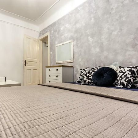 Apartment On Sharanevycha Lviv Exterior photo